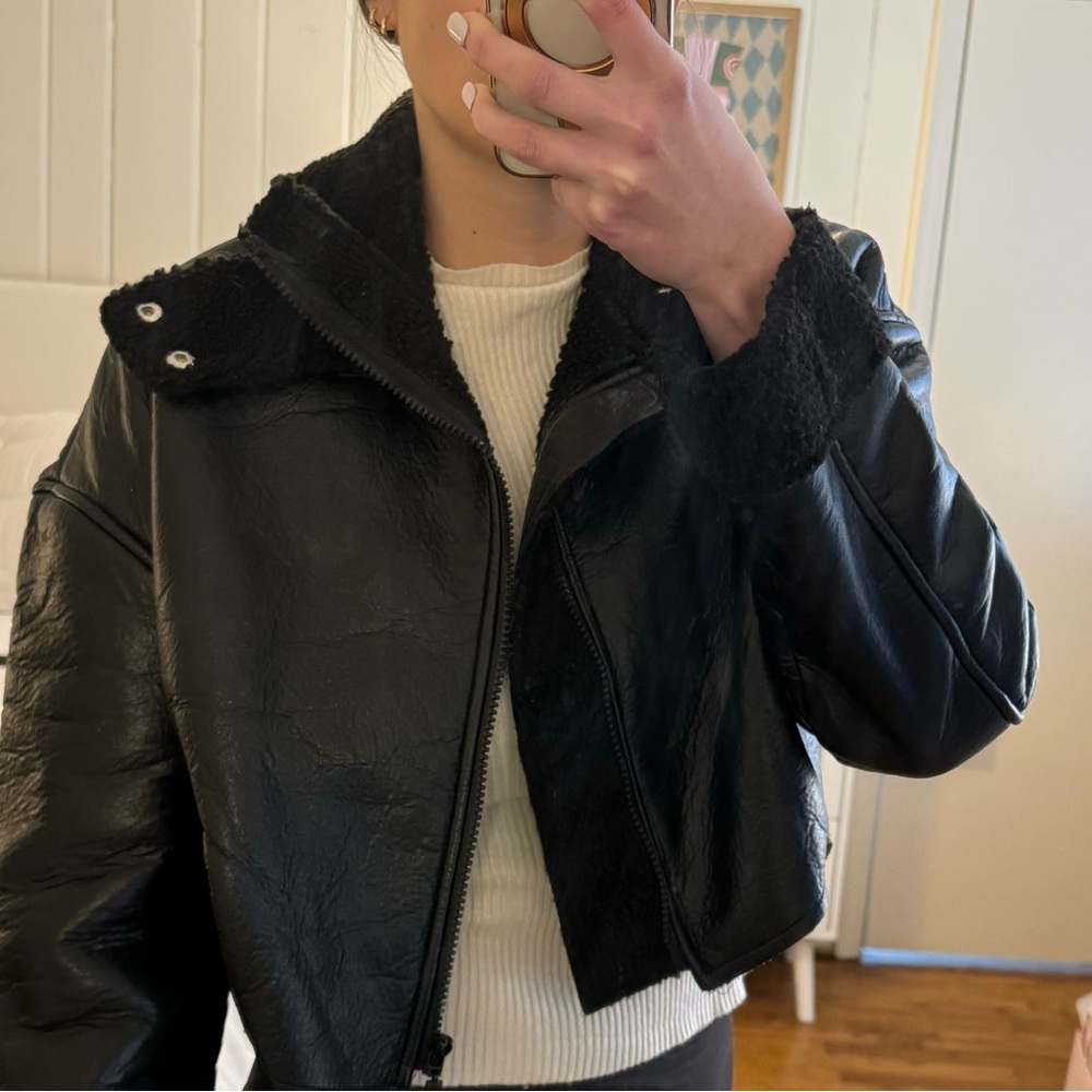 Pretty little thing black bomber jacket cropped